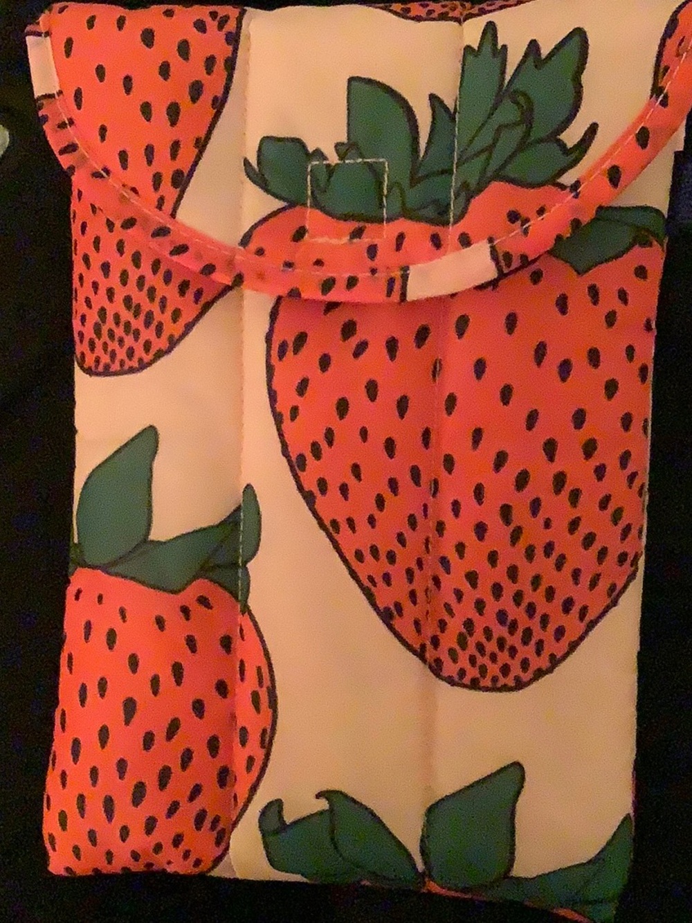 BAGGU Quilted Bag Velcro Closing